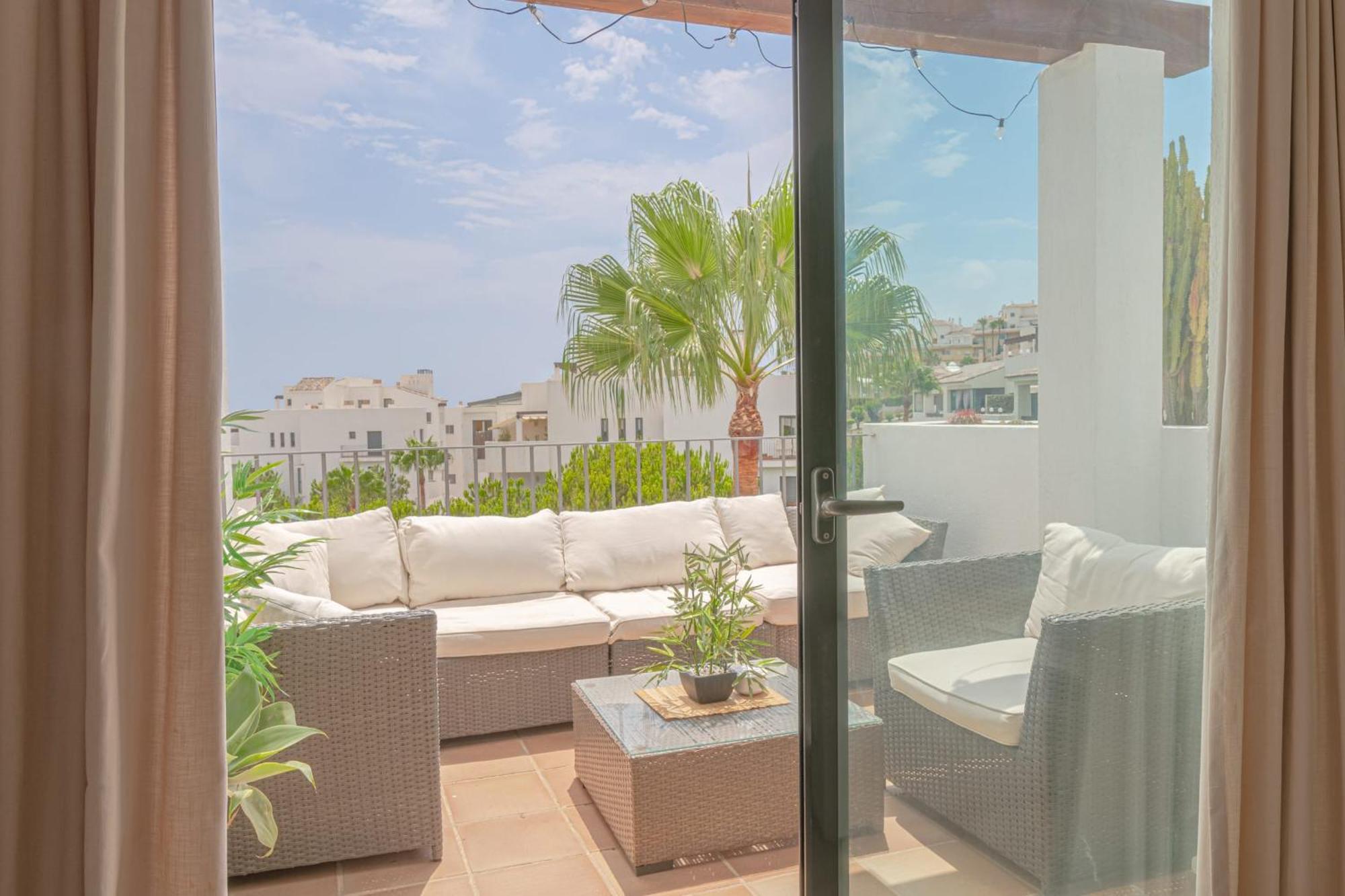 Beautiful Two Bedroom Apartment In Alamar Ла-Кала-де-Михас Экстерьер фото
